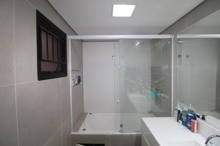 Apartamento à venda com 140m², 3 quartos e 3 vagasBanheiro da Suíte 2