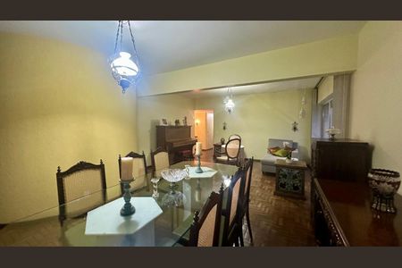 Apartamento à venda com 190m², 4 quartos e 2 vagasSala de jantar