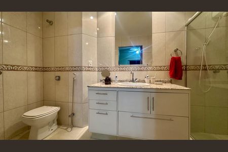 Apartamento à venda com 190m², 4 quartos e 2 vagasBanheiro