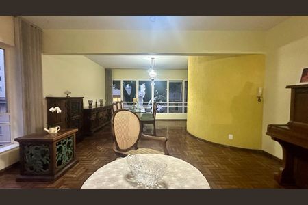 Apartamento à venda com 190m², 4 quartos e 2 vagasSala