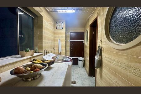 Apartamento à venda com 190m², 4 quartos e 2 vagasÁrea de serviço