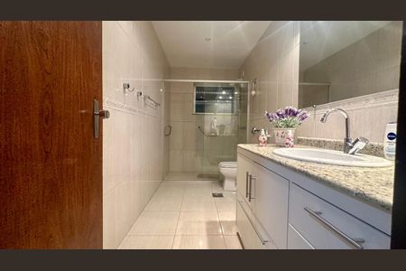 Apartamento à venda com 190m², 4 quartos e 2 vagasBanheiro