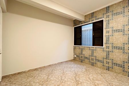 Casa à venda com 320m², 5 quartos e 3 vagas Casa à venda com 320m², 5 quartos e 3 vagasQuarto 2