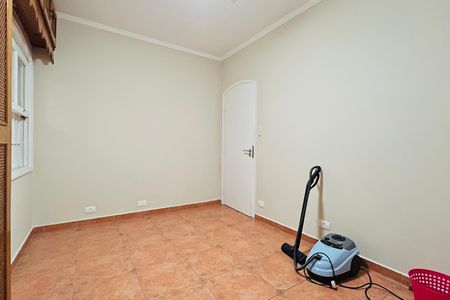 Casa à venda com 320m², 5 quartos e 3 vagas Casa à venda com 320m², 5 quartos e 3 vagasQuarto 4