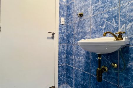 Casa à venda com 320m², 5 quartos e 3 vagas Casa à venda com 320m², 5 quartos e 3 vagasBanheiro 1