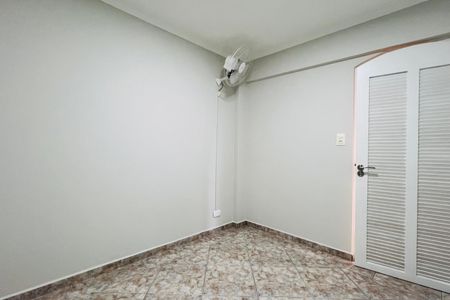 Casa à venda com 320m², 5 quartos e 3 vagas Casa à venda com 320m², 5 quartos e 3 vagasQuarto 3