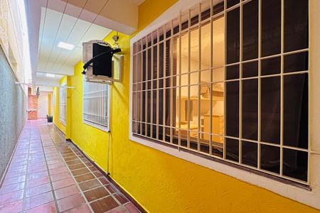 Casa à venda com 320m², 5 quartos e 3 vagas Casa à venda com 320m², 5 quartos e 3 vagasÁrea externa