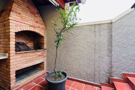 Casa à venda com 320m², 5 quartos e 3 vagas Casa à venda com 320m², 5 quartos e 3 vagasÁrea da Churrasqueira