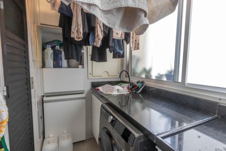 Apartamento à venda com 92m², 3 quartos e 2 vagas Apartamento à venda com 92m², 3 quartos e 2 vagasÁrea de Serviço