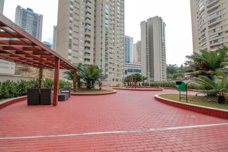 Apartamento à venda com 92m², 3 quartos e 2 vagas Apartamento à venda com 92m², 3 quartos e 2 vagasÁrea comum - Área externa