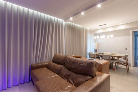 Apartamento à venda com 92m², 3 quartos e 2 vagas Apartamento à venda com 92m², 3 quartos e 2 vagasSala