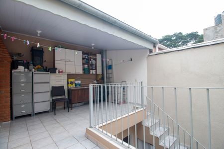 Casa à venda com 200m², 3 quartos e 2 vagas Casa à venda com 200m², 3 quartos e 2 vagasÁrea comum