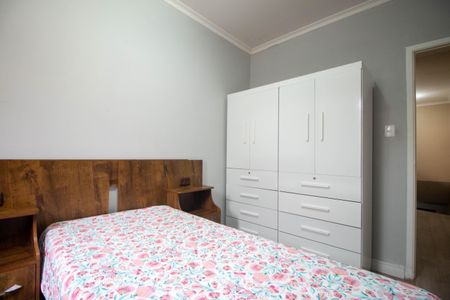 Casa à venda com 200m², 3 quartos e 2 vagas Casa à venda com 200m², 3 quartos e 2 vagasQuarto 3