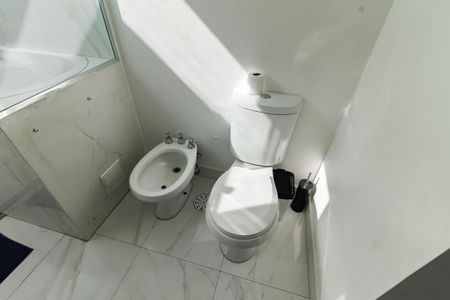 Casa para alugar com 800m², 7 quartos e 4 vagasBanheiro da Suíte 1