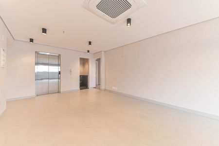 Apartamento à venda com 105m², 2 quartos e 2 vagasSala