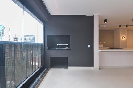 Apartamento à venda com 105m², 2 quartos e 2 vagasVaranda