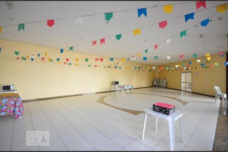 Apartamento para alugar com 69m², 3 quartos e 1 vaga Apartamento para alugar com 69m², 3 quartos e 1 vagaÁrea comum - Salão de festas