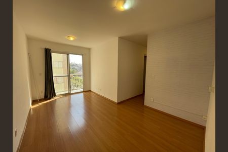 Apartamento para alugar com 69m², 3 quartos e 1 vaga Apartamento para alugar com 69m², 3 quartos e 1 vagaSala