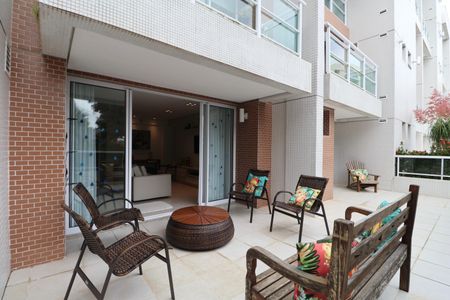 Apartamento para alugar com 120m², 2 quartos e 2 vagasVaranda