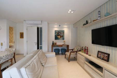 Apartamento para alugar com 120m², 2 quartos e 2 vagasSala