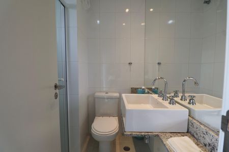 Apartamento para alugar com 120m², 2 quartos e 2 vagasBanheiro Suíte 2