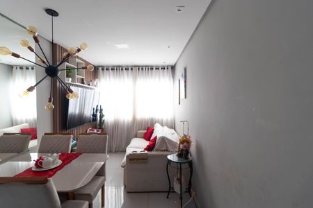 Apartamento à venda com 100m², 2 quartos e 1 vaga Apartamento à venda com 100m², 2 quartos e 1 vagaSala