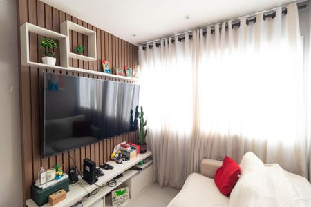 Apartamento à venda com 100m², 2 quartos e 1 vaga Apartamento à venda com 100m², 2 quartos e 1 vagaSala