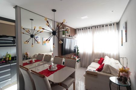 Apartamento à venda com 100m², 2 quartos e 1 vaga Apartamento à venda com 100m², 2 quartos e 1 vagaSala