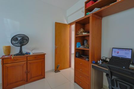 Casa à venda com 284m², 6 quartos e 4 vagas Casa à venda com 284m², 6 quartos e 4 vagasQuarto 2