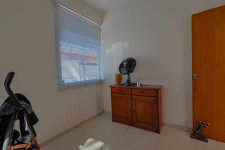 Casa à venda com 284m², 6 quartos e 4 vagas Casa à venda com 284m², 6 quartos e 4 vagasQuarto 2