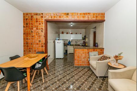 Casa à venda com 350m², 2 quartos e 5 vagasSala 