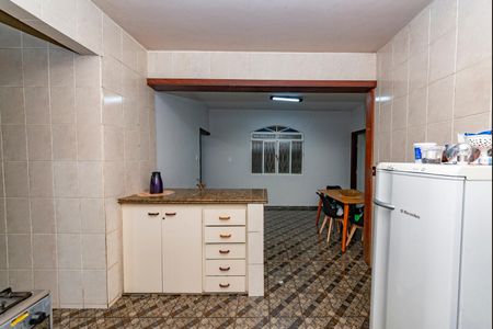 Casa à venda com 350m², 2 quartos e 5 vagasCozinha