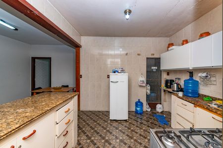 Casa à venda com 350m², 2 quartos e 5 vagasCozinha