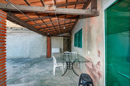 Casa à venda com 350m², 2 quartos e 5 vagasÁrea Externa