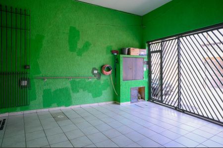 Casa à venda com 125m², 3 quartos e 2 vagas Casa à venda com 125m², 3 quartos e 2 vagasGaragem