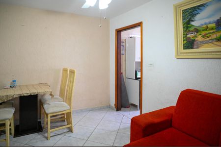 Casa à venda com 125m², 3 quartos e 2 vagas Casa à venda com 125m², 3 quartos e 2 vagasSala - Casa 2