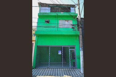 Casa à venda com 125m², 3 quartos e 2 vagas Casa à venda com 125m², 3 quartos e 2 vagasFachada