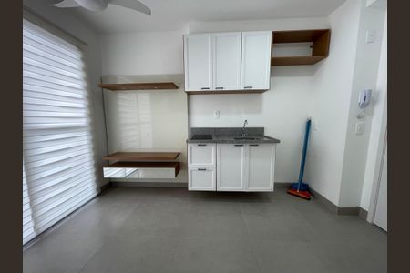 Apartamento à venda com 30m², 1 quarto e sem vaga Apartamento à venda com 30m², 1 quarto e sem vagaSala/Cozinha