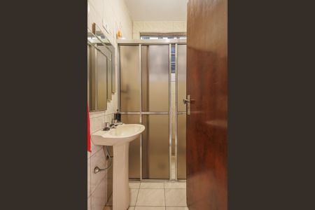 Casa para alugar com 256m², 4 quartos e 3 vagas Casa para alugar com 256m², 4 quartos e 3 vagasLavabo Área Externa