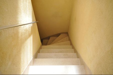 Casa à venda com 125m², 3 quartos e 2 vagasEscada