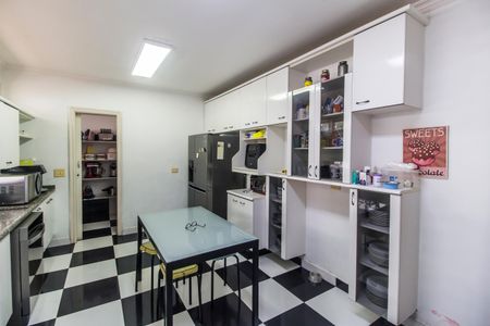 Casa de condomínio à venda com 400m², 3 quartos e 4 vagasCozinha