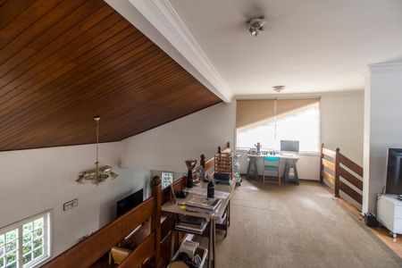 Casa de condomínio à venda com 400m², 3 quartos e 4 vagasEscritório