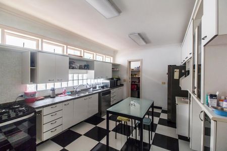 Casa de condomínio à venda com 400m², 3 quartos e 4 vagasCozinha