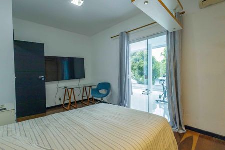 Casa de condomínio à venda com 444m², 5 quartos e 7 vagas Casa de condomínio à venda com 444m², 5 quartos e 7 vagasSuíte Canadense 1