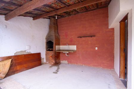 Casa à venda com 92m², 3 quartos e 2 vagas Casa à venda com 92m², 3 quartos e 2 vagasQuintal