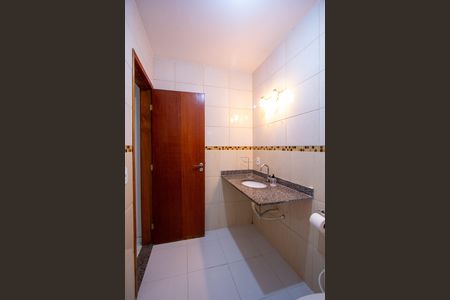 Casa à venda com 92m², 3 quartos e 2 vagas Casa à venda com 92m², 3 quartos e 2 vagasBanheiro Social