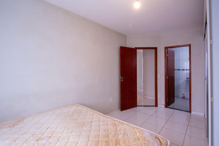 Casa à venda com 92m², 3 quartos e 2 vagas Casa à venda com 92m², 3 quartos e 2 vagasSuíte