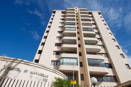 Apartamento para alugar com 90m², 2 quartos e 2 vagasFachada