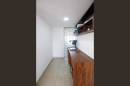 Apartamento para alugar com 90m², 2 quartos e 2 vagasEscritório