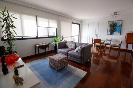 Apartamento para alugar com 90m², 2 quartos e 2 vagasSala